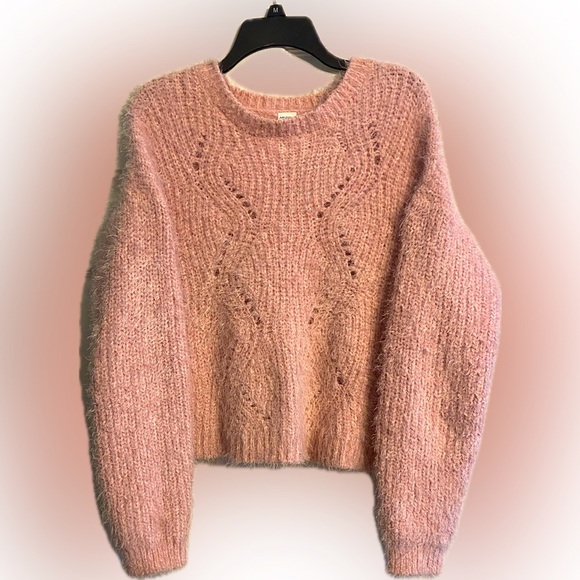 Arizona Jean Company Sweaters - Arizona Jean Co Pink Cropped Long Sleeve Fuzzy Top Sweater Women’s XXL